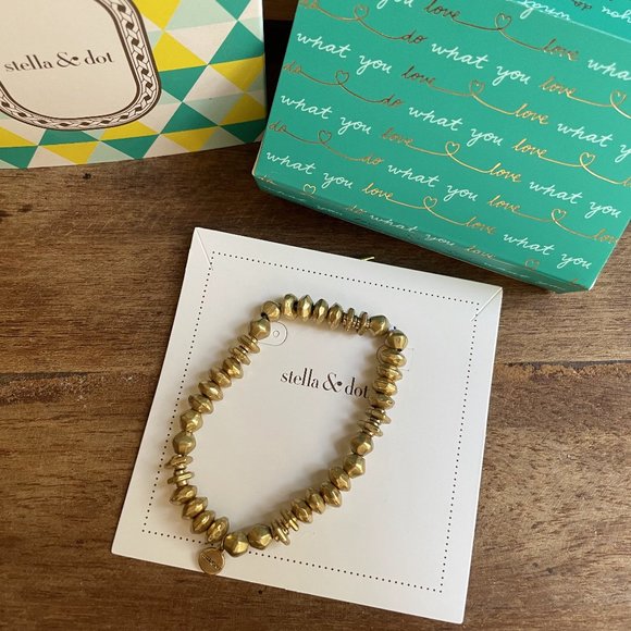 Gold Nicholette Stretch Bracelet NIB - Picture 1 of 4